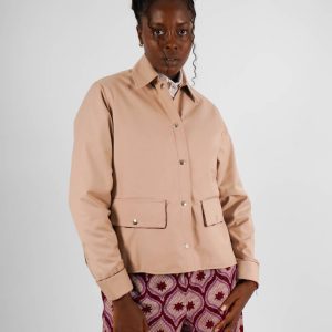 Veste à liseré beige