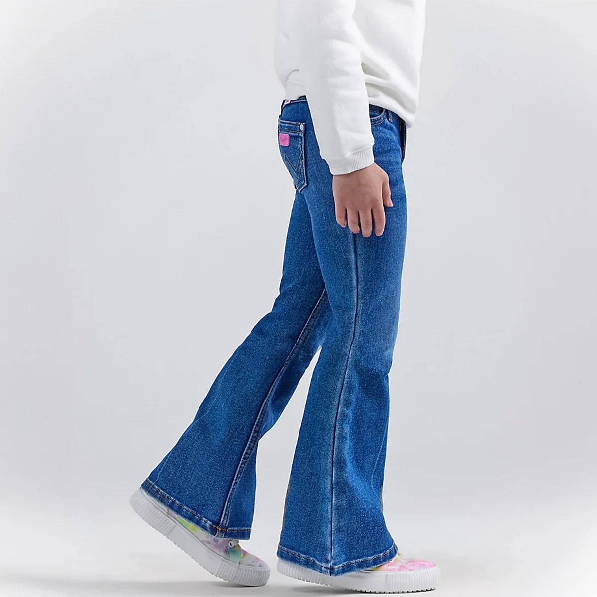 Wrangler X Barbie™ Girls Flare Jeans – Image 2